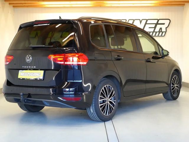 Volkswagen Touran 1.5 TSI DSG