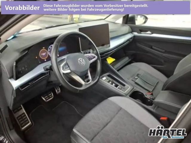 Volkswagen Golf 1.5 eTSI DSG