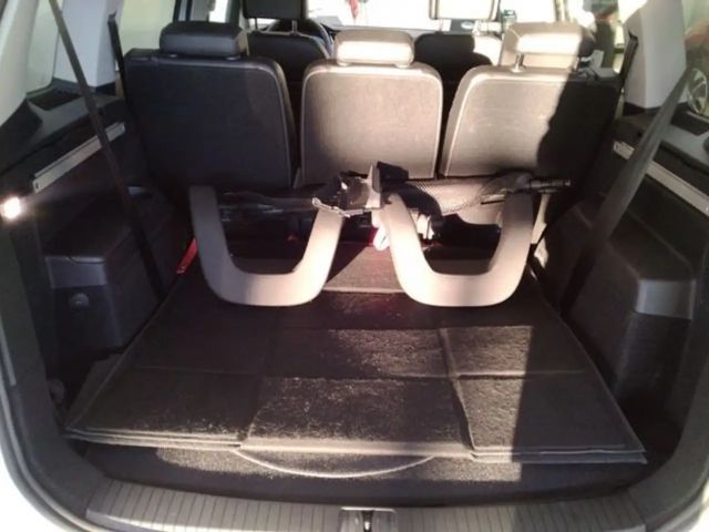 Volkswagen Touran 2.0 TDI 7-zitter