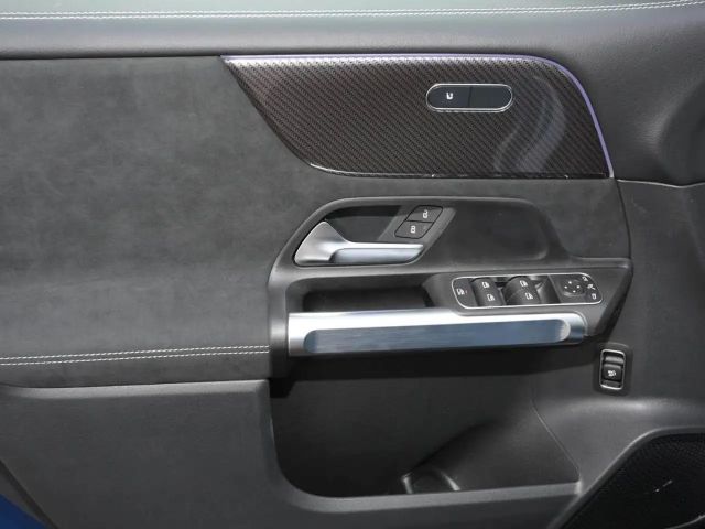 Mercedes-Benz GLB 200 AMG Line GLB 200 d