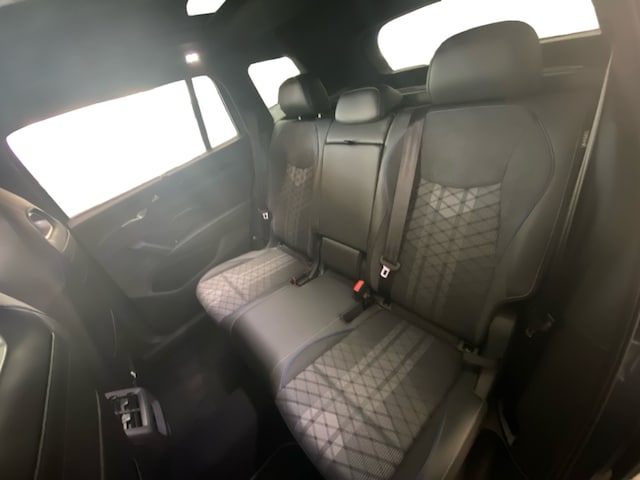 Volkswagen Tayron 2.0 TDI DSG R-Line