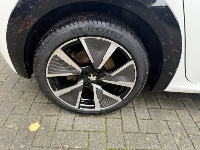 Peugeot E-208 GT-Line