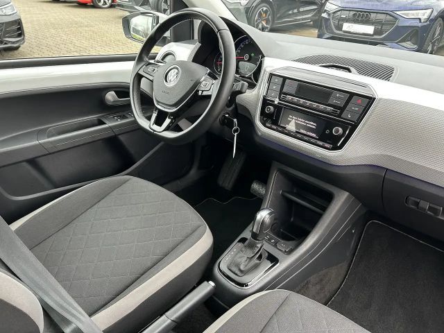 Volkswagen up! Plus Style