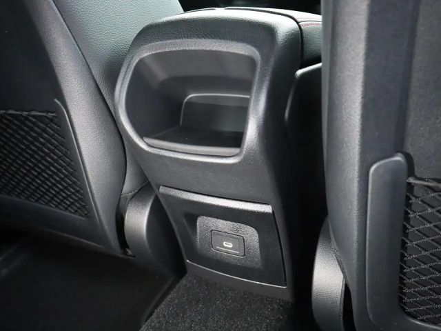 Mercedes-Benz A 200 A 200 d AMG Line