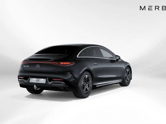 Mercedes-Benz EQE 300 Sedan