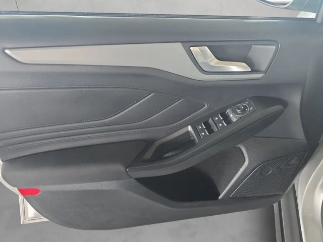 Ford Focus Cool & Connect EcoBoost Wagon