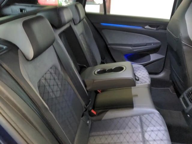 Volkswagen Golf DSG Golf VIII R-Line Variant