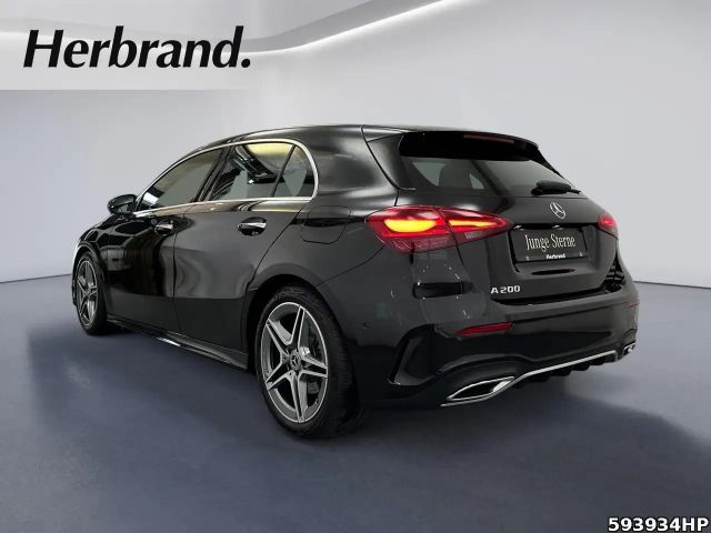 Mercedes-Benz A 200 AMG Line