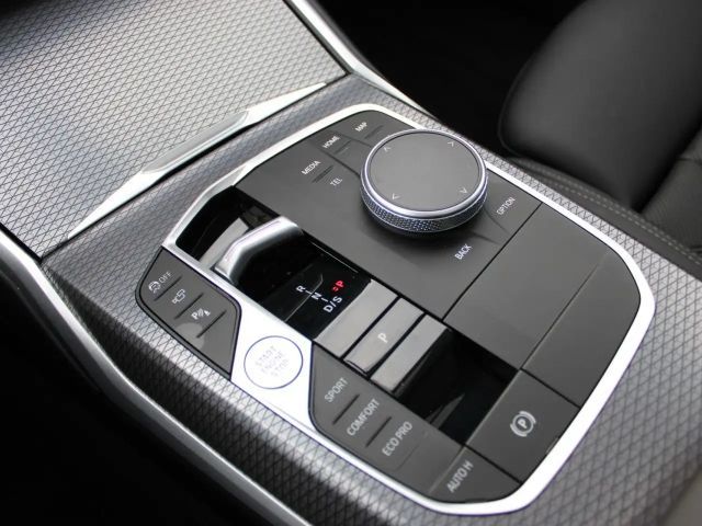 BMW 320 320d M-Sport Touring xDrive