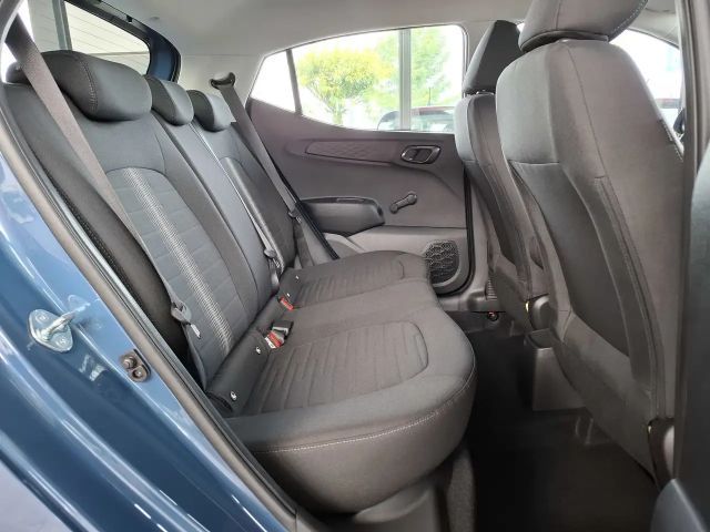 Hyundai i10 1.0 2WD Trend