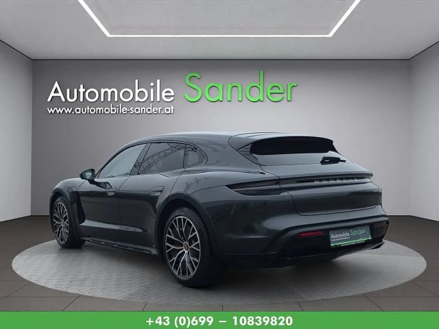 Porsche Taycan 4S Cross Turismo