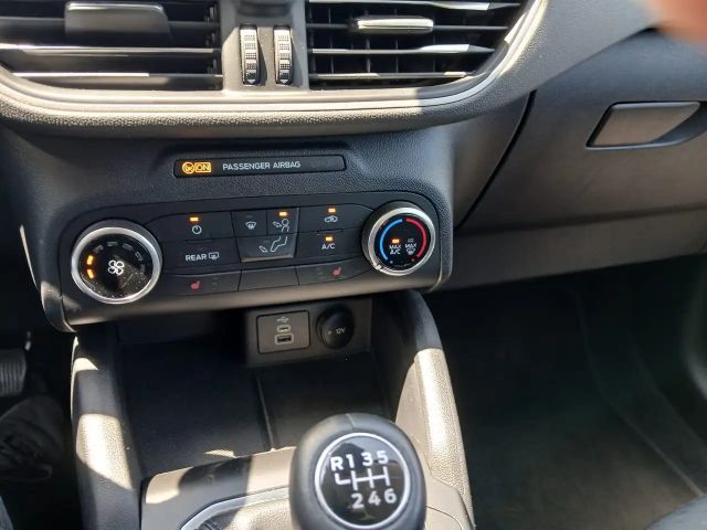 Ford Kuga Cool & Connect