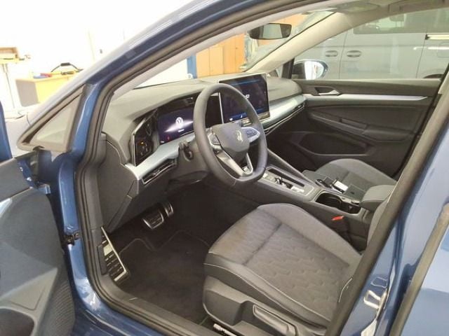 Volkswagen Golf 1.5 eTSI DSG Golf VIII