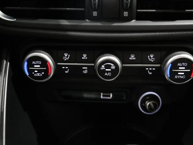 Alfa Romeo Giulia AT8 Q4 Veloce