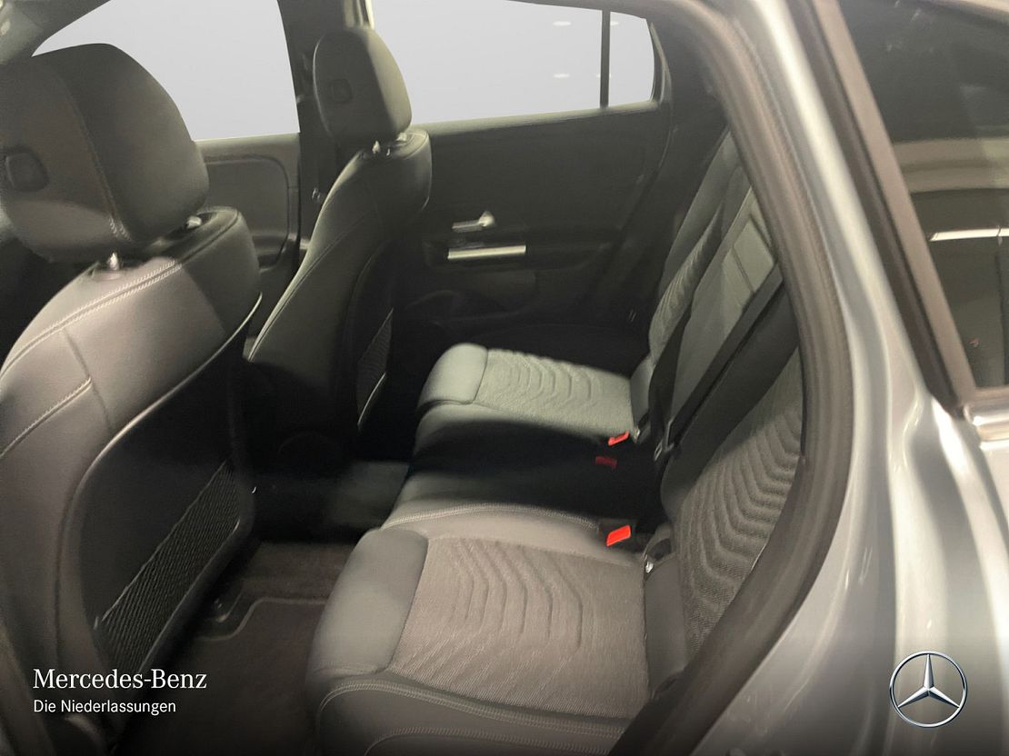 Mercedes-Benz EQA 300 4MATIC