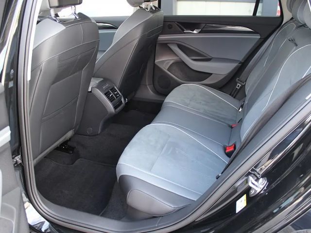 Volkswagen Passat ACT Business DSG Variant