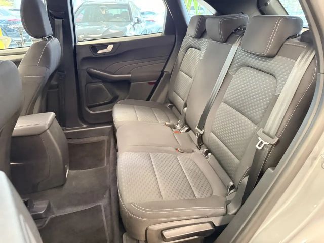 Ford Kuga Cool & Connect