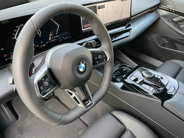 BMW 520 520d M-Sport Touring xDrive