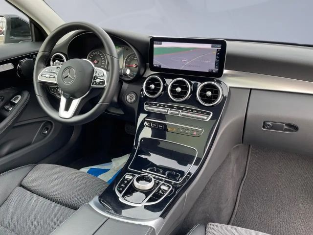 Mercedes-Benz C 200 AMG Line Coupé