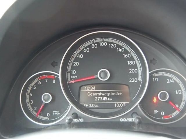 Volkswagen up! Active