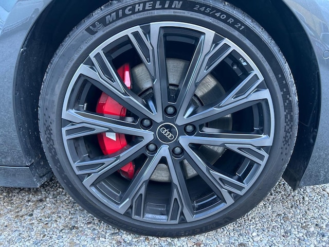 Audi A6 e-tron Avant Quattro