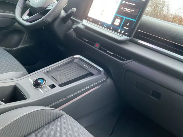 Volkswagen T-Roc 1.5 eTSI DSG R-Line