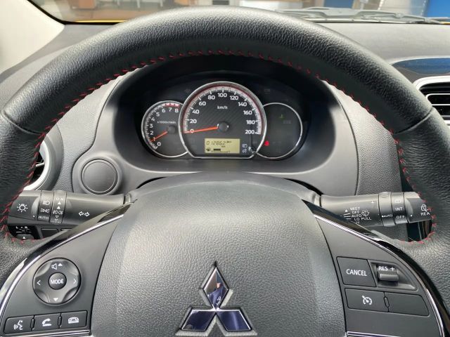 Mitsubishi Space Star Star