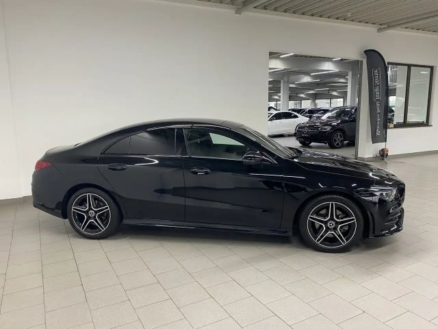 Mercedes-Benz CLA 220 AMG Line CLA 220 d Coupé
