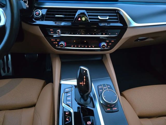 BMW 545 545e Sedan xDrive