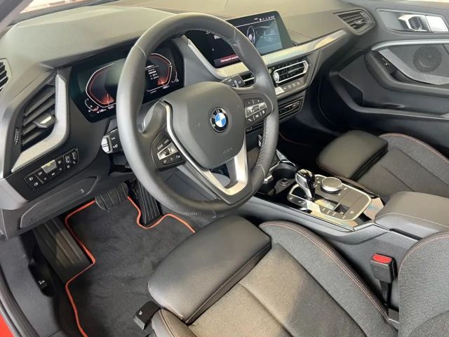 BMW 118 118i Sedan Sport Line