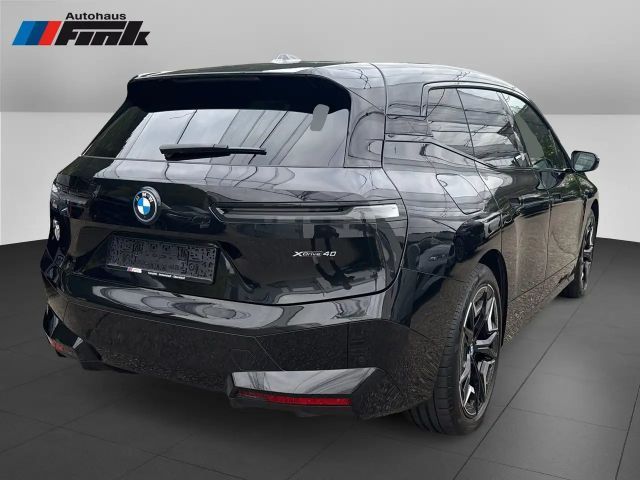 BMW iX xDrive40