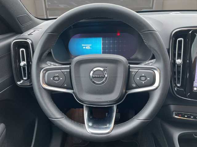 Volvo XC40 Core Recharge