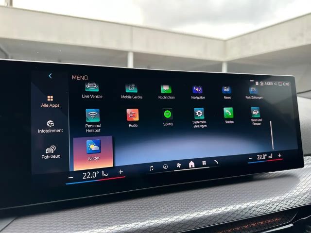 BMW 320 320i M-Sport Sedan