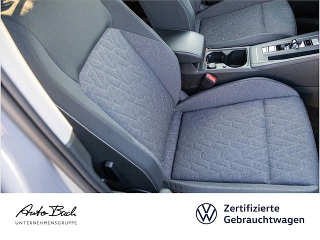 Volkswagen Golf 1.5 eTSI DSG Golf VIII