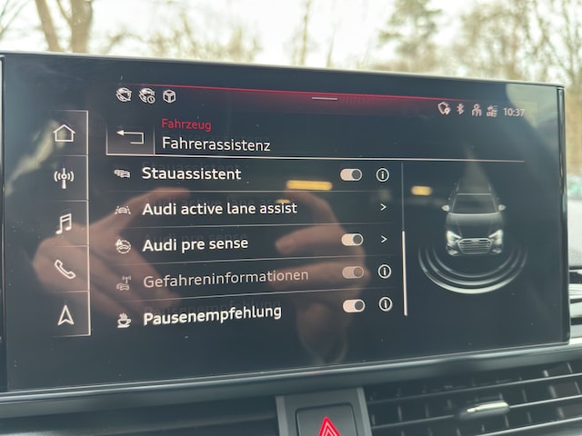 Audi A4 40 TFSI Avant Quattro S-Line S-Tronic