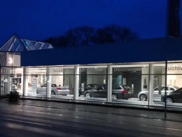 BMW 118 118i Sedan Sport Line