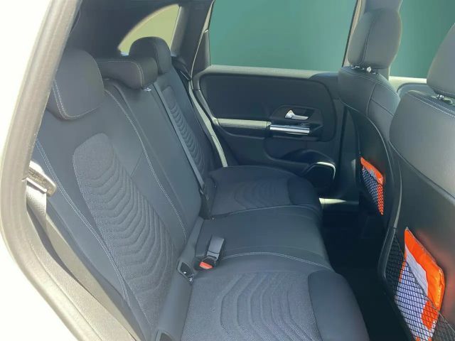 Mercedes-Benz B 180 B 180 NIGHT+AHK+DISTRO+PANO+KAM+EASYP+KEYL+MLED