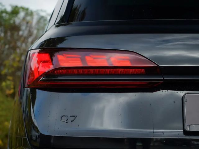 Audi Q7 Business Hybride S-Line