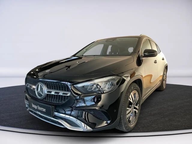 Mercedes-Benz GLA 200 4MATIC GLA 200 d