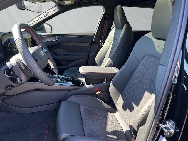 Audi A6 e-tron Avant Quattro