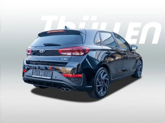 Hyundai i30 1,5L Turbo 48V LED Klima Einparkhilfe