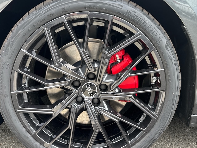 Audi A6 e-tron Quattro