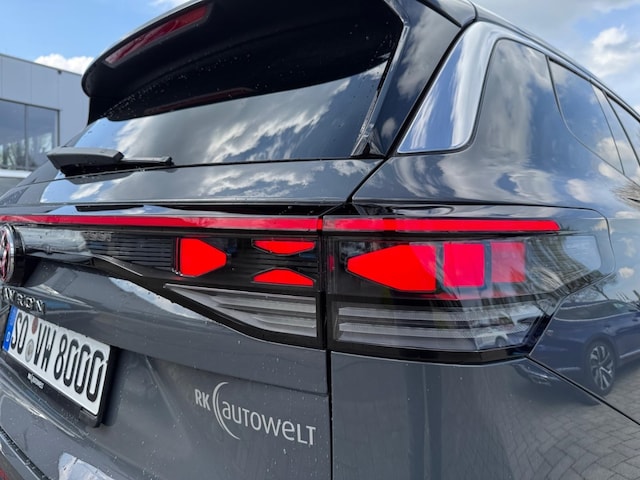 Volkswagen Tayron R-Line 2.0 TDI 142 kW 4Motion StandHZG El. Panodach