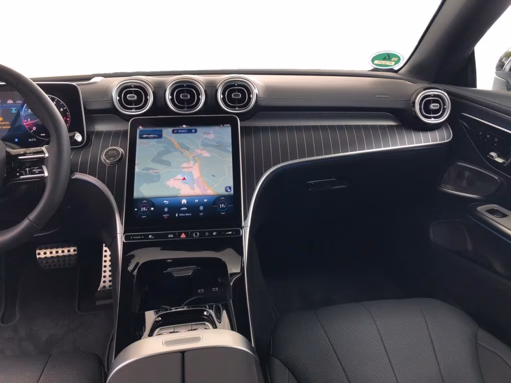 Mercedes-Benz CLE 300 4MATIC AMG Line