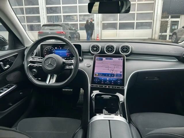 Mercedes-Benz C 180 AMG Line Sedan