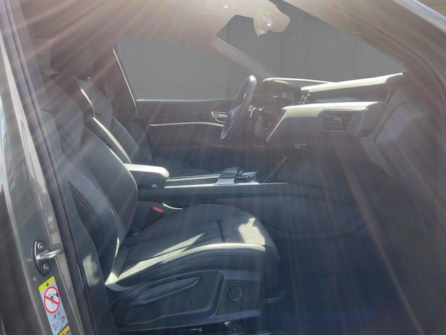 Audi Q8 e-tron 50 Quattro S-Line