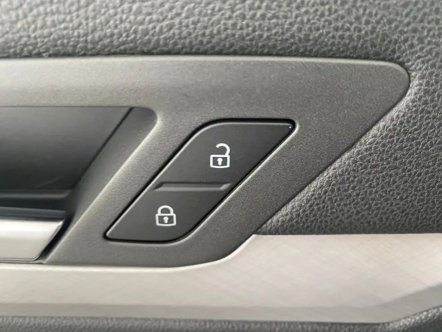 Volkswagen Golf Business DSG Variant