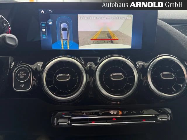 Mercedes-Benz B 200 Progressive Sedan