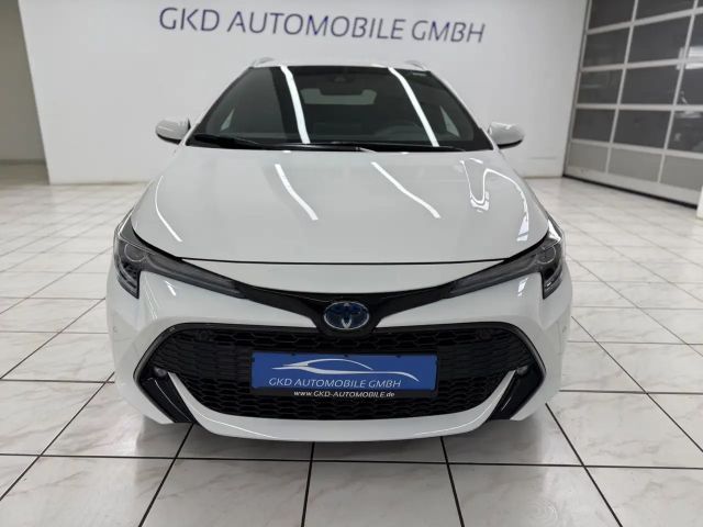 Toyota Corolla Hybride Team D