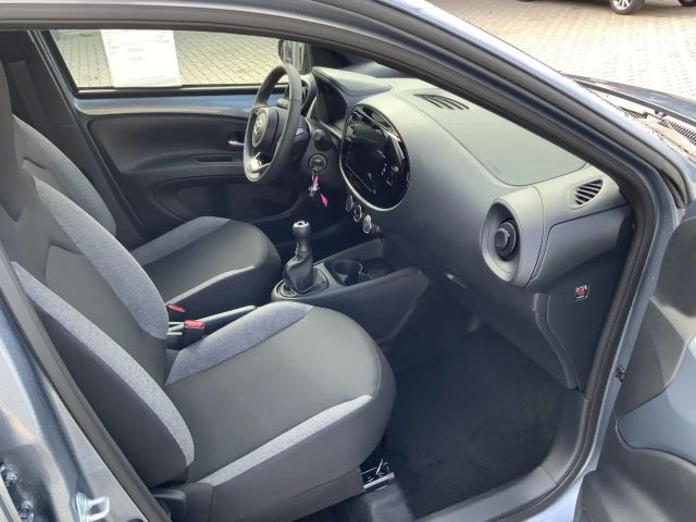 Toyota Aygo X Play X-play